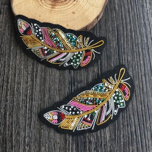 1 pc New high quality buiter brooch special color feathers French design DIY clothing accessories Indian silk brooch