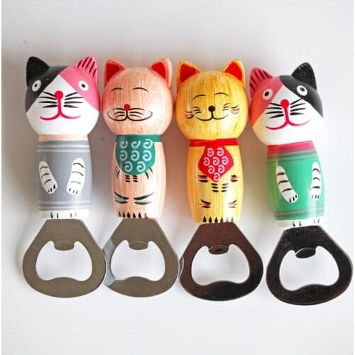 100pcs Cute Cartoon Cat Wooden Beer Bottle Opener Stainless steel Portable Fridge Magnetic Bottle Openers Kitchen Tools Gadgets