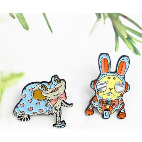 Creative Smart Rabbit Ears Robot Car Shape Brooch Fashion Cartoon Smiling Lizard Reptile Badge All-match Clothing Accessories