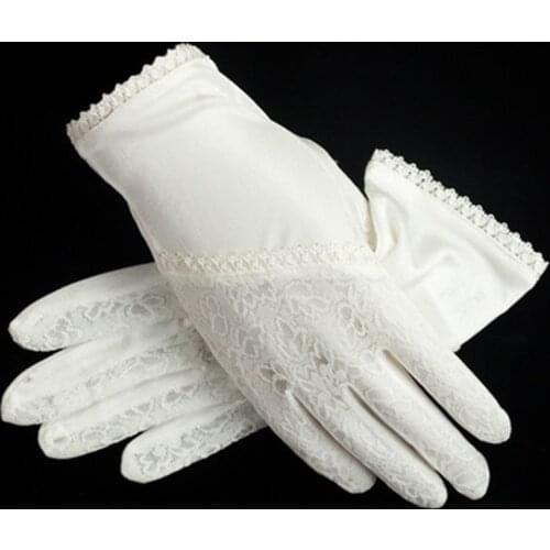 100% Natural Mulberry Silk Gloves Female Summer Thin UV Sunscreen Breathable Sleep Moisturizing Lace Flowers Driving Mittens M49