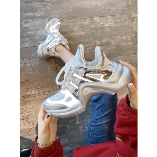 Spring and autumn womens sports casual shoes Korean fashion thick-soled color matching mesh surface breathable and comfortable