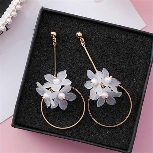 Fashion orchid petals tassel earrings Temperament contracted Acrylic long earrings Metal round petals stud earrings for women