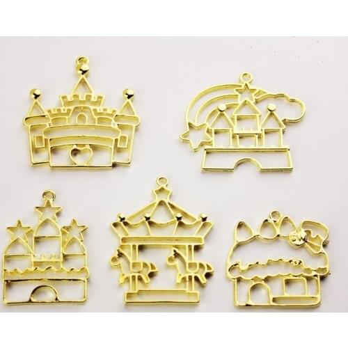 Open Bezel for UV Resin Filling Carousel Castle Metal Hollow Frame Mold Alloy Jewelry Accessories Pendant( 5Pcs / Gold)