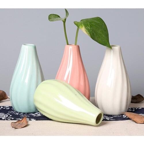 1PCS Small vases ceramic crafts creative office home desktop decorative ceramic aromatherapy bottles dried flowers vases