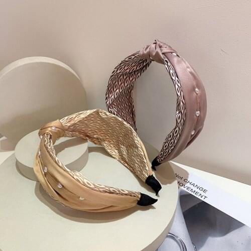Korean headband personality design love pearl chain geometric printing wide side twist knot pressure hair lady headband