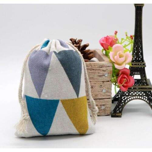 HOT! 5pcs/lot 8x10cm Colorful Triangle Printed Drawable Cotton Bags Pouches Mini Jewelry Packaging Bag Dry Cotton Linen Pouches