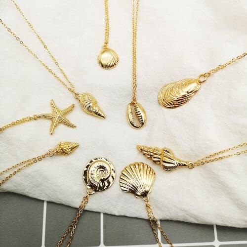 2021 New Fashion Gold Color Alloy Shell Necklace for Women Starfish Conch Chain Pendant Necklace Summer Jewelry for Wholesale