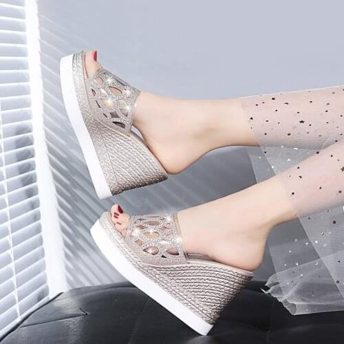 Thick-soled slippers female summer one-word drag diamond outer wear wedge high heel sandals rhinestone princess shoes womens sh