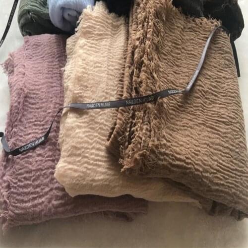 10 Pieces/lot Cheap Crinkle Wrinkle Scarf Women Fashion Muslim Hijabs 68 Colors