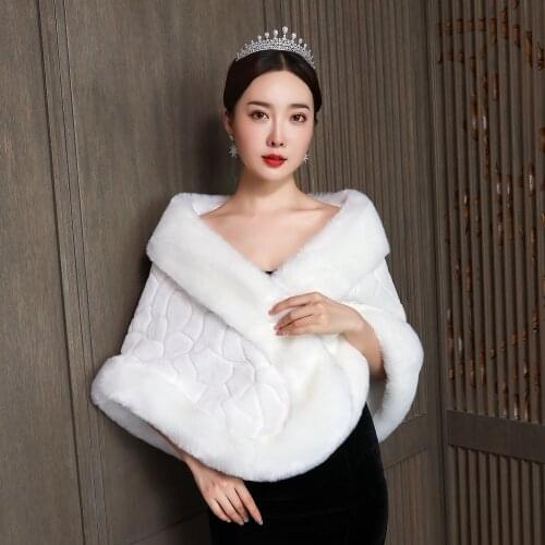Faux Fur Party Shawl Winter Warm Bridal Bolero Ivory Wedding Coat Wedding Bridal Wrap Party Cape
