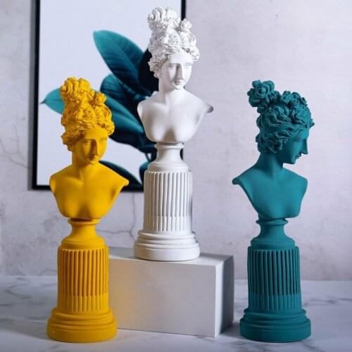 Nordic Home Decoration Resin Statue Character Sculpture Room Decoration Accessories Creative Crafts Golden Desktop Furnishings
