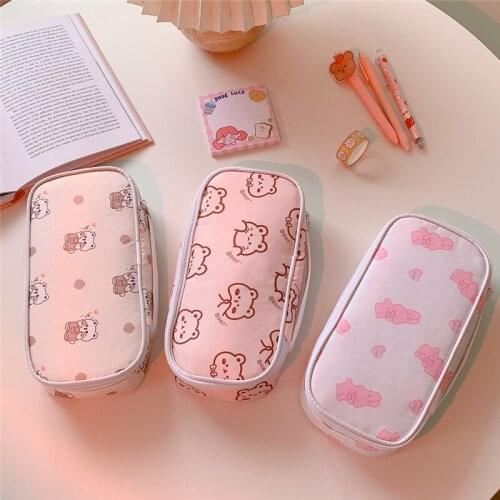 Hinweispipa Pencil Cases