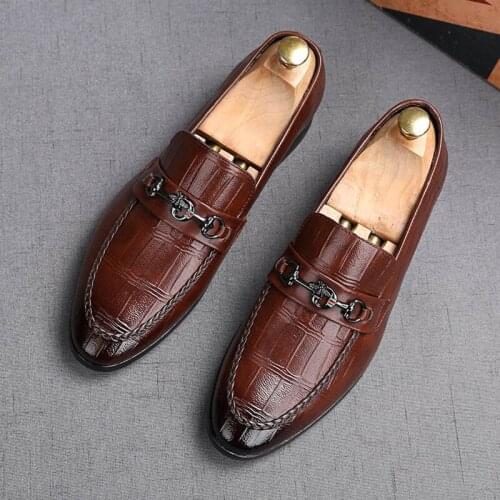 New Luxury Designer Mens Pointed Leather Oxford Flats Fashion Casual Shoes British Gentleman Wedding Dress Prom Party Footwear