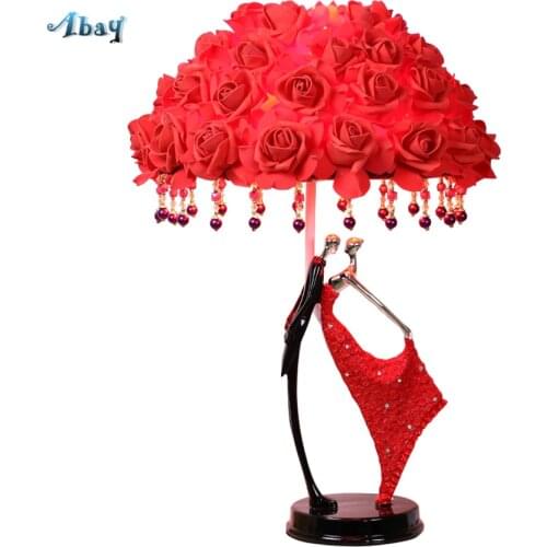 Romantic Wedding Gift Red Rose Flower Table Lamps Princess Room Bedside Resin Decorations Valentines Lamps Decorative Fixtures