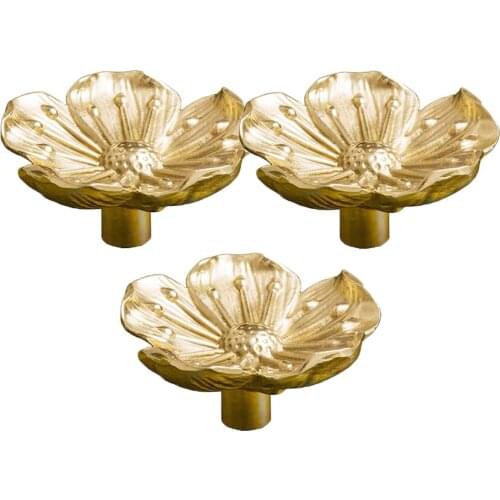 Retro Brass Golden Cabinet Wardrobe Handles Plum Blossom Flower Knobs and Pulls Kitchen Door Handles for Furniture Hareware