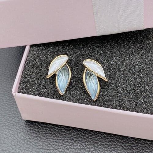 2021 New Arrival Metal Sweet Grey Leaf Dangle Earrings Fresh Lovely Stud Earings Fashion Trendy Jewelry for Women Accessories