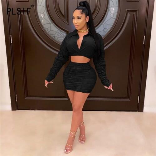 Simple pure color deep v neck long sleeve crop top and hot short 2 pieces set high street lady fashion tracksuits