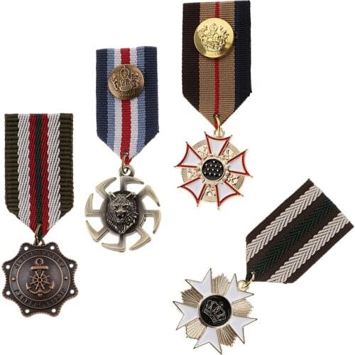 4Pcs Mens Uniform Medal Pendant Brooch Streampunk Gothic Brooches Badge Navy Clothing Accessories