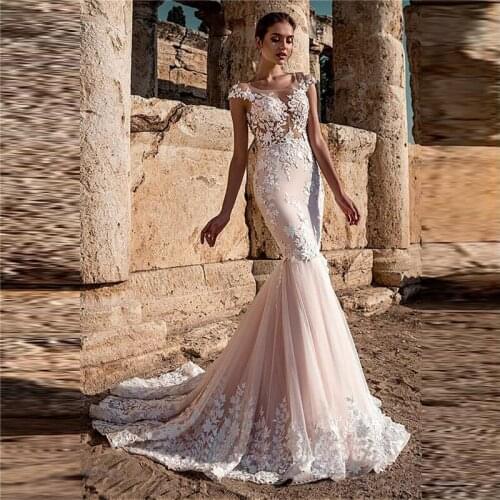 Sheer Lace Appliques Trumpet Mermaid Wedding Dresses Amazing Slim Fitted Custom With Buttons Back Bridal Gowns Fashionable