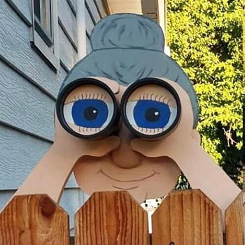 Drop ship Funny Fence Decoration Nosy Old Man and Lady Yard Sign Decoration for Patio Yard Lawn Ornament Garden decor Gift