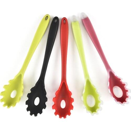 1PC Silicone Practical Pasta Noodle Spoon Pasta Scoop colander Noodle Spaghetti Ladle Slot Spoon Nylon Colander Gadget