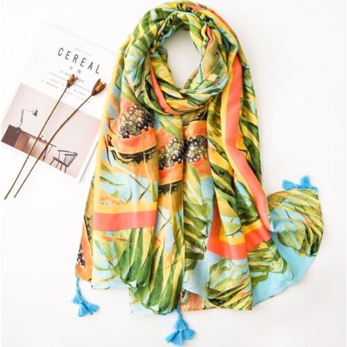 2020 Luxury brand Lady cotton material scarf Autumn and winter womens Print Fashion beach shawl New style Cotton silk scarves