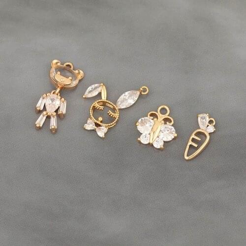 HAOSAW Choose 4Pcs/Lot Hand Made/Animal Shapes/Clear Crystal Charms/Pendants/Earrings Connectors/Earring Findings/DIY Making