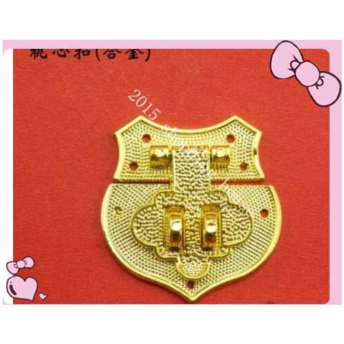 Mahogany woodn box buckle lock fittings wooden heart hasps