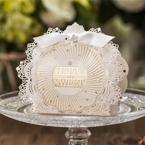 100pcs Creative Laser Cut Hollow Favors Gifts box Champagne Gold Candy Boxes With Ribbon Baby Shower Wedding Party Supplies