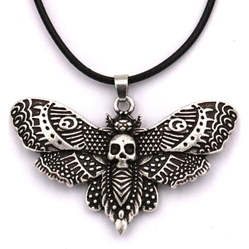 Dropshipping Vintage Dead Head Skull Pendant Moth Necklace Women Necklace With Metail Chain Christmas Gift Insect Jewelry