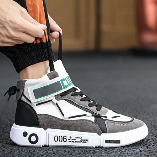 Fashion High-Top Men Shoes Sketchers Sports Casual Sneakers 2021 New Black And White Soft Lightweight Vintage Male Footware