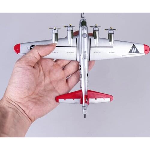 1/144 Scale World War 2 Classic Bomber B17 Aircraft Airplane B 17 Models Children Toys Gifts F Display Show Collections