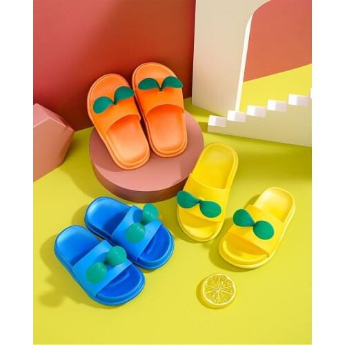 Childrens Slippers Beach Shoes Sandals Summer Boys And Girls Baby Bathing Non-slip Soft Bottom Cute Style sneakers tmallfs