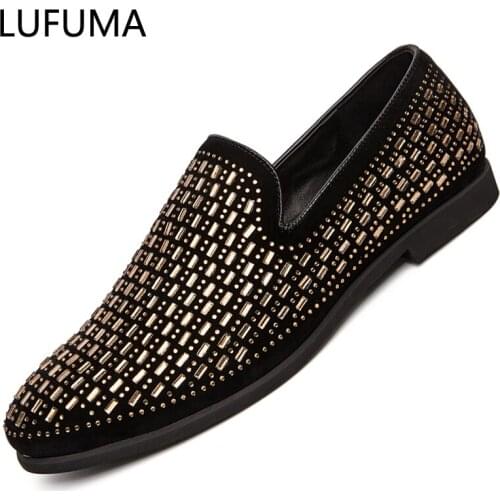 Luxury Rhinestone Men Loafers Handmade Leather Pointed Toe Wedding Shoes Fashion Casual Mens Dress Shoes Party Zapatos Hombre