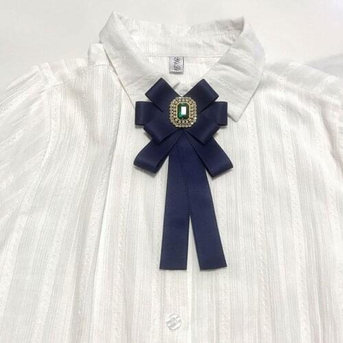 Fashion Ribbon Bow Brooch Rhinestone Pearl Crystal Neckline Brooches for Women Clothing Cloth Fabric Lapel Girl Vintage Tie Pins