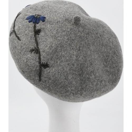 Beret Japanese Autumn and Winter Handmade Embroidery Wool Beret Womens Temperament British Vintage Painter Hat