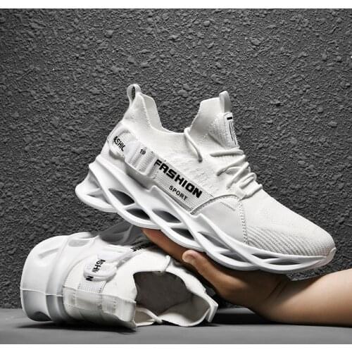 Mens Sneakers Mesh Breathable Women Luxury Shoes Summer 2021 Platform Casual Light Soft Fashion Couple Sports Basket Trainers