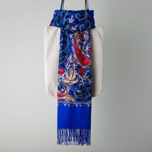 Brand Designer New Women Embroider Pashmina Cashmere Scarf Winter New Warm Tassels Scarf Long Size Shawl Fashion Shawl Scarves
