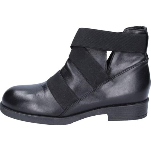 PAOLINA PEREZ ankle boots women leather black