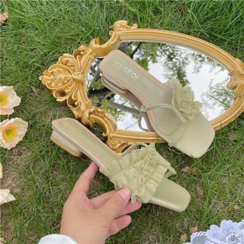 Summer ladies slippers 2021 new all-match sweet and elegant style low-heel flanging fashionable one-word slippers exquisite