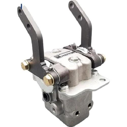 Excavator Foot Fedal Valve Foot Control Valve For Komatsu PC60-8