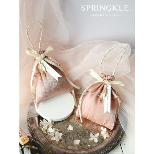 European cloud shoulder personality wedding candy bag outdoor wedding cloth bag Birthday Guests Favors Event Party free shipping