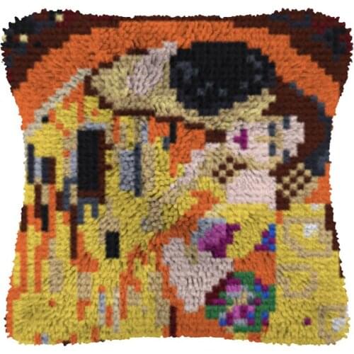 Latch Hook Cushion Kiss with Heart Pillow Case Canvas Acrylic Yarn Latched Hook Pillow Kits Crochet Cushion Cover