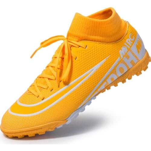 Mens Soccer Shoes Yellow Comfort High Top Indoor Soccer Shoes Men Fashion Hot Selling Designer Shoes Men Couple Botas De Futbol