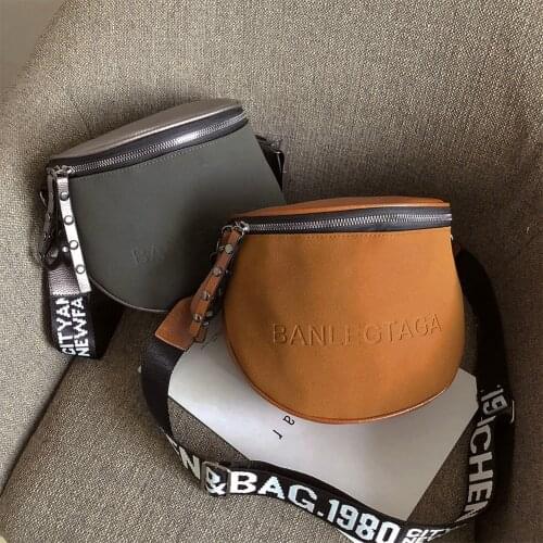 Fashion Crossbody Bag For Women Messenger Bags PU Leather Shoulder Bag Semicircle Vintage Saddle Handbag and Shoulder Bag