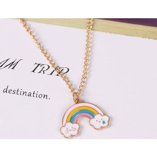 2020 Latest Womens Necklace Smiley Face Cloud Rainbow Pendant Zinc Alloy Material Chain Fashion Girl Birthday Jewelry Gift Hot