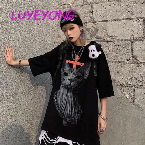 Lady Black White Short Sleeve O Neck Top Cool Unisex Cotton Streetwear Women Gothic Cat Cross Printed Loose T Shirt 2021 Summer
