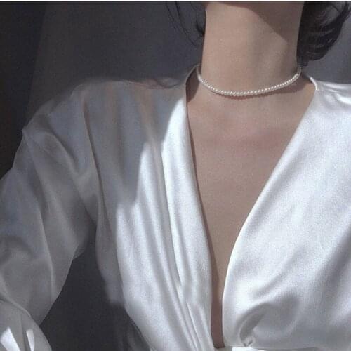 Retro Elegant Lady Pearl Chain Temperament Necklace Cute Hypoallergenic Alloy Short Necklace Womens Party Party Birthday Gift