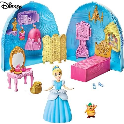 Disney Princess Secret Styles Dolls Cinderella Story Skirt Playset with Doll Furniture and Extra Fashions Toy for Girls F1386