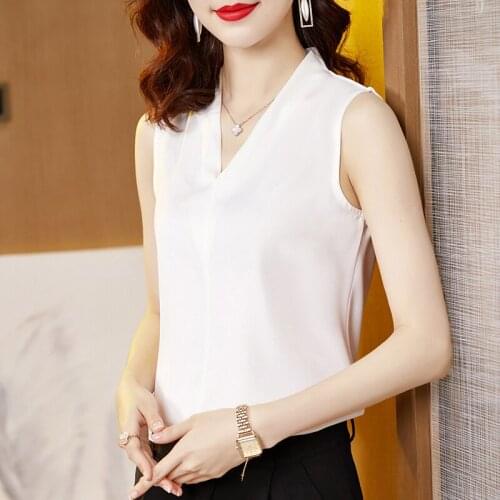 Silky satin outer wear round neck vest womens spring 2021 new suspender bottoming shirt suit with sleeveless top
